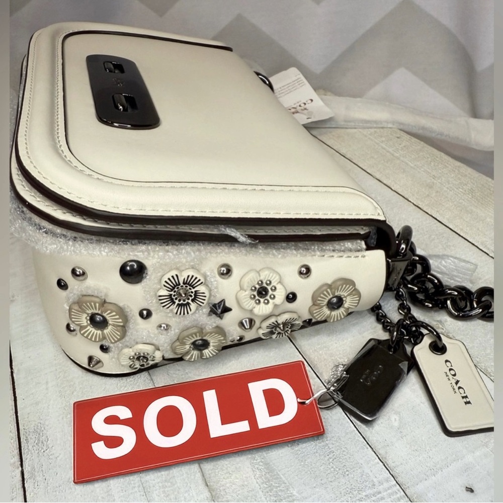 SOLD- NWT Coach Swagger Tea Rose Shoulder Bag with Gunmetal Hardware